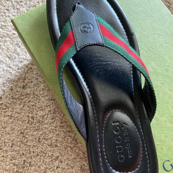 Authentic Gucci Men’s flip flop sandals. - Picture 14 of 15